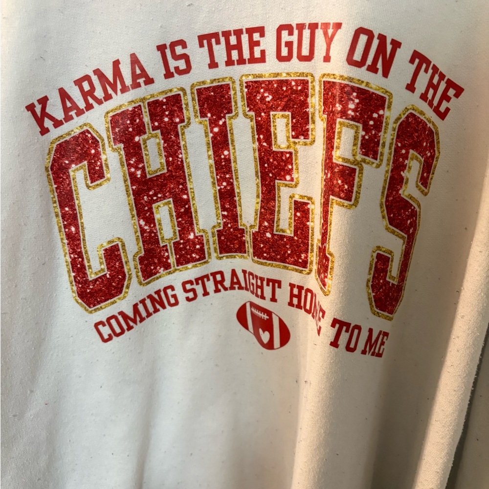 Taylor Swift Chiefs Graphic Sweatshirt